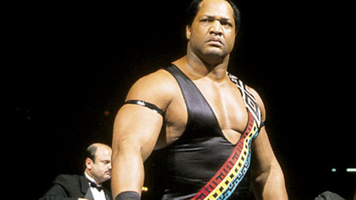 10 Wrestlers You Forgot Challenged For The WWE Championship