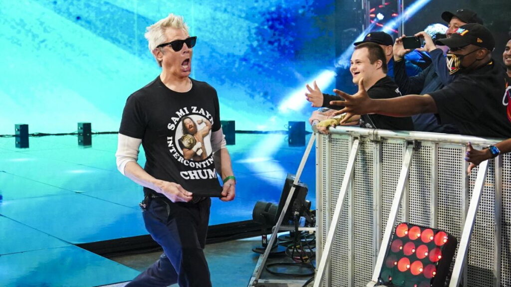 Johnny Knoxville Shares Sami Zayn’s Phone Number On A Plane Banner In Los Angeles
