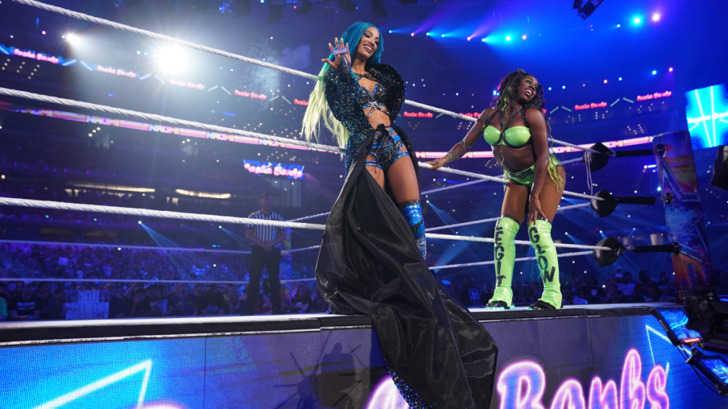 Friend Of Naomi Claims She & Sasha Banks Left Hours Before WWE Raw