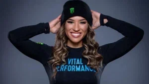 Valerie Loureda Trains With Matt Riddle At The PC