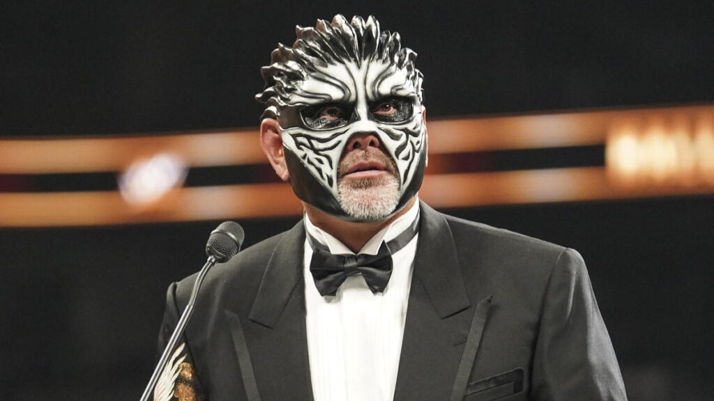 PHOTO: WWE Star Spotted In Japan With Keiji Muto