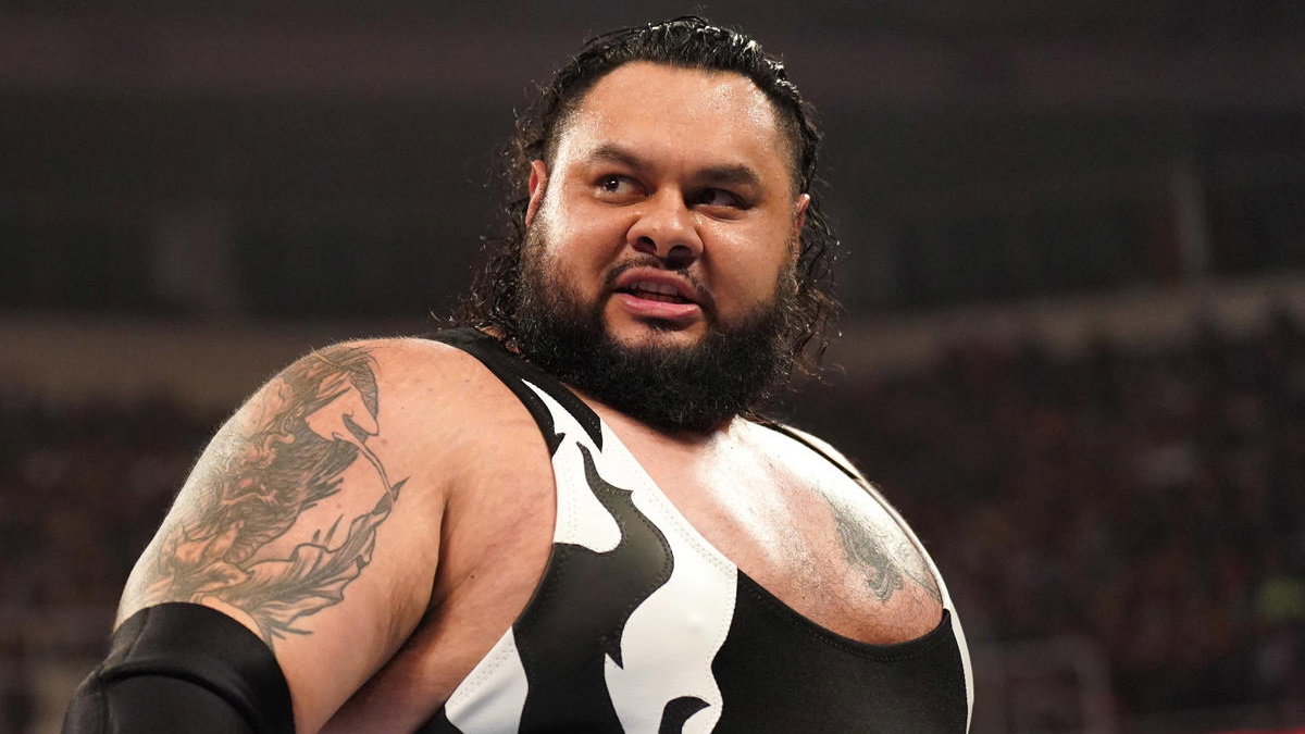 Hollywood Director Reacts To WWE Star Bronson Reed’s Halloween Outfit