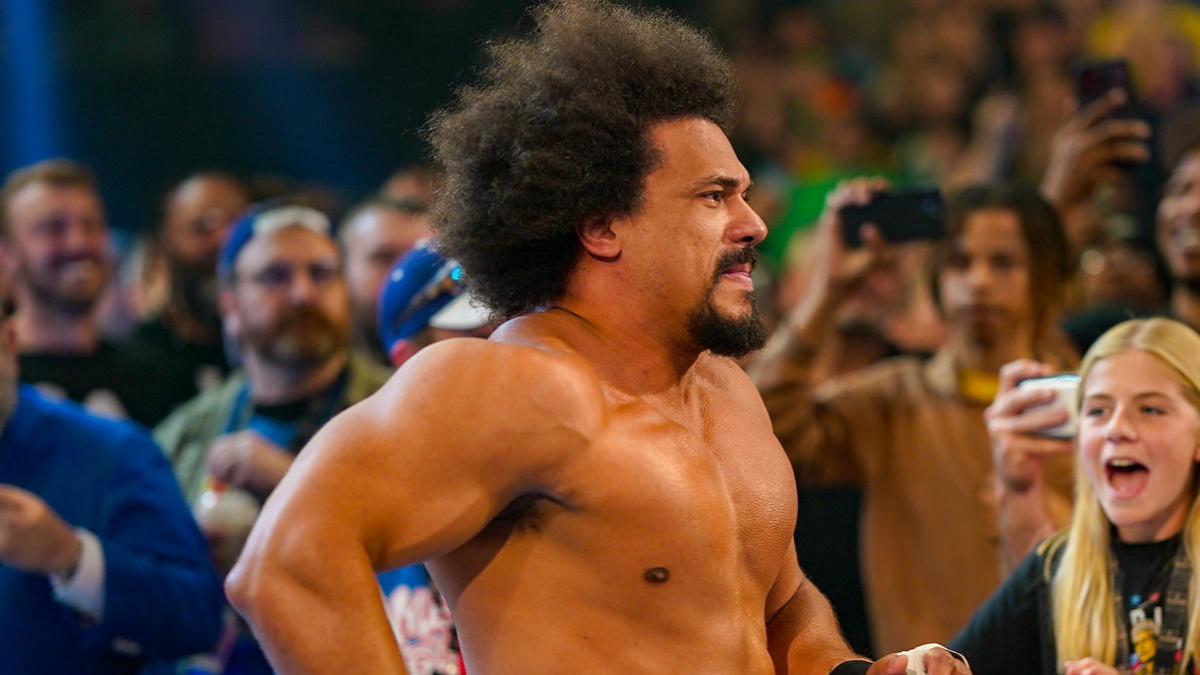Carlito Reacts To His Return At WWE Fastlane