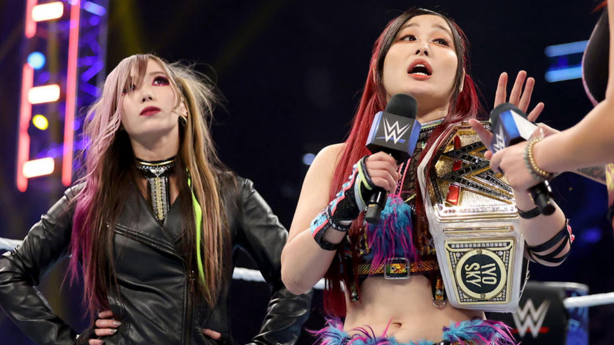 WWE Damage CTRL members Kairi Sane and IYO SKY