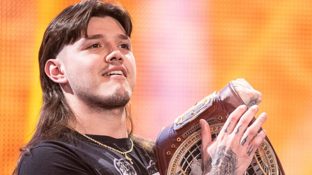 Dominik Mysterio Shares Rare Heartwarming Moment With Fan At WWE Event