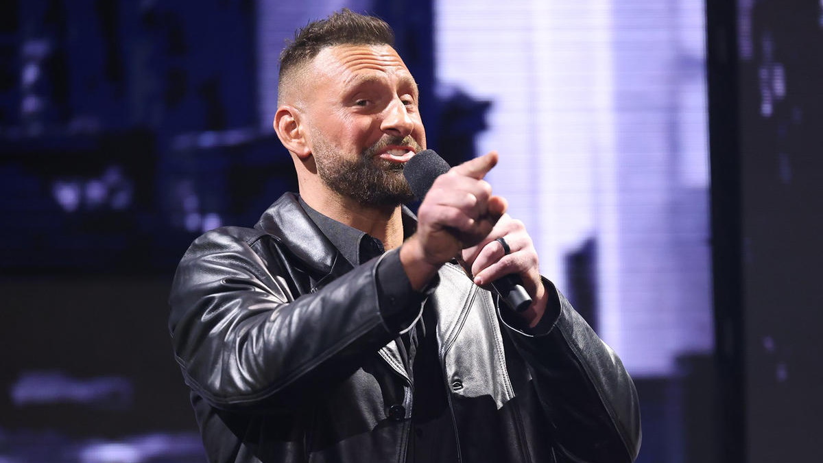 Former WWE Star Donovan Dijak Explains Connection With Fans Through Social Media