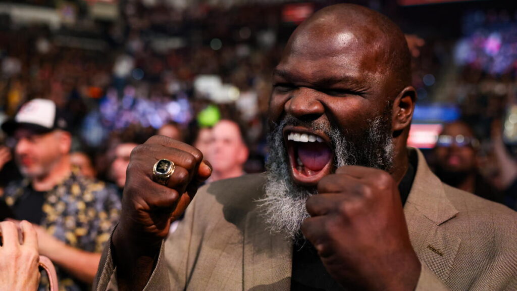 Mark Henry Says Former WWE Star Should Have Been A Comedian