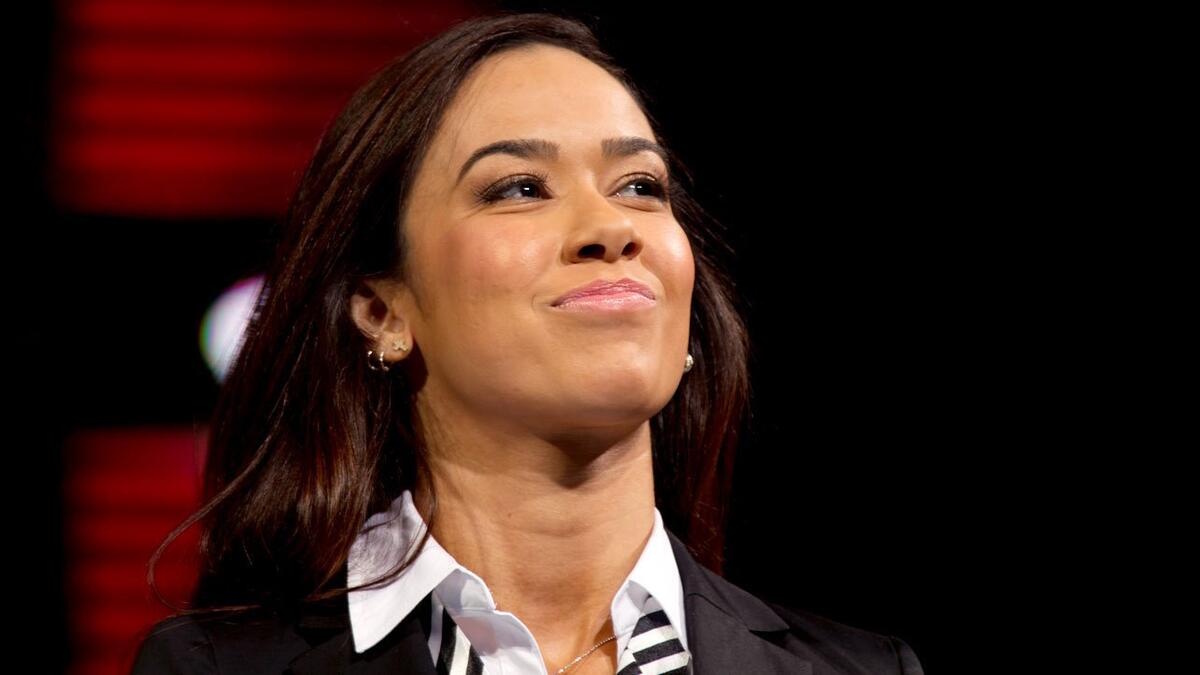 WWE Hall Of Famer Responds To AJ Lee Return
