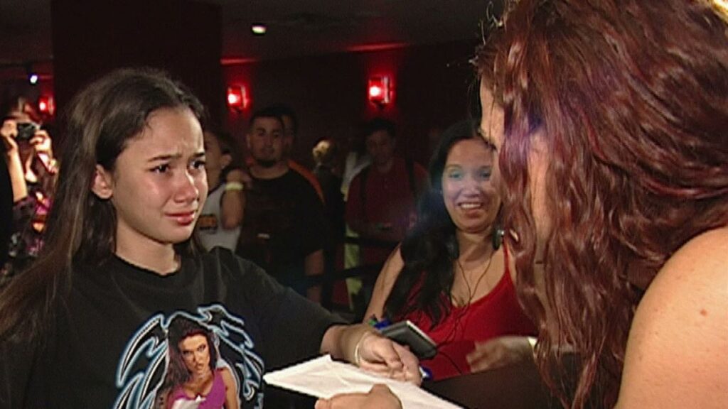 AJ Lee Reflects On Viral Lita Meeting As Young WWE Fan