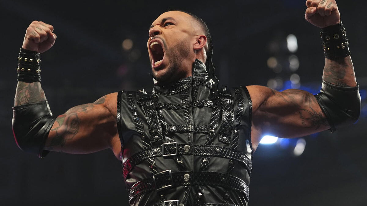 WWE SmackDown Star To Join Raw Roster
