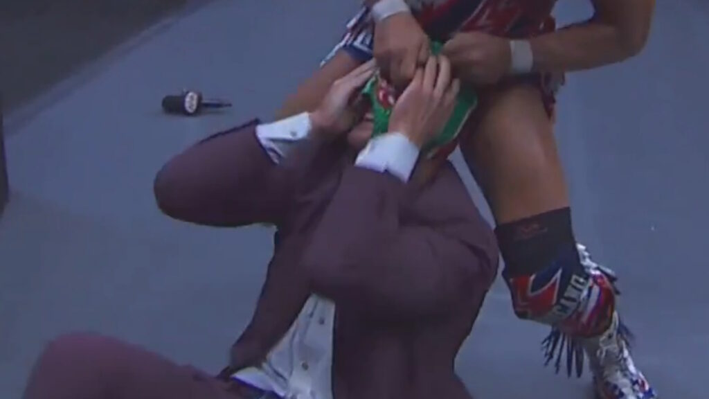WWE Star El Grande Americano Nearly Unmasked At AAA Rey De Reyes