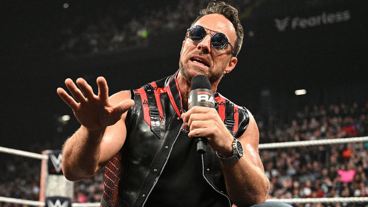 WWE Hall Of Famer Discusses Potential LA Knight Championship Feud Plans