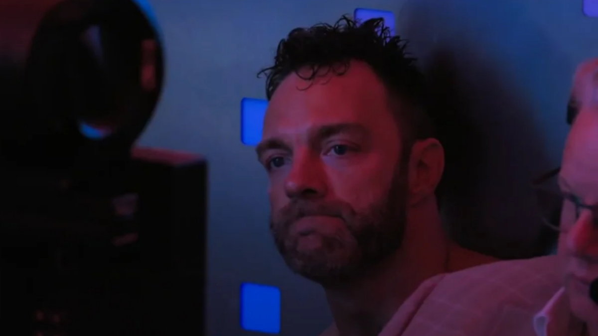 LA Knight Addresses Viral Clip Of Him From WWE Unreal, Made Merchandise Out Of Anger To Clip